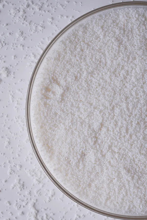 A bowl of white adsorbent resins.